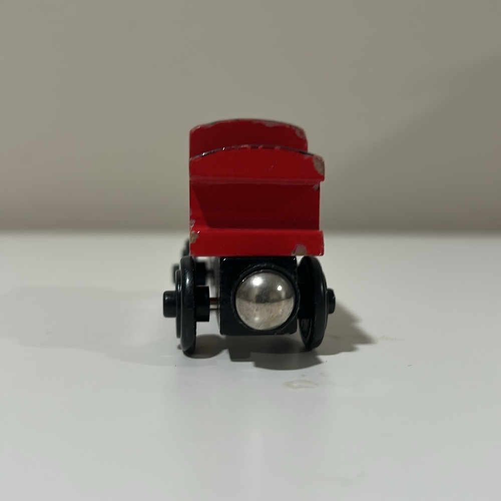 2003 Thomas & Friends Sodor Line Caboose Wooden Railway Red Train Car - Picture 4 of 5
